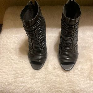 Black leather bcb ankle booties